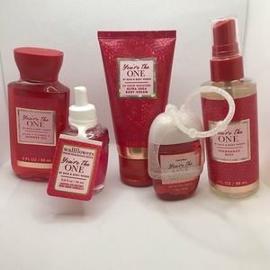 6 piece Bath and Body brand YOU’RE THE ONE travel set.